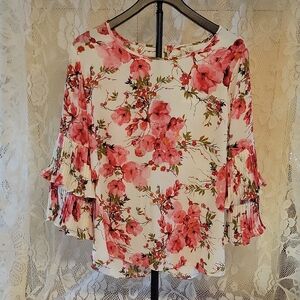Chic Floral Ruffle Sleeve Blouse
